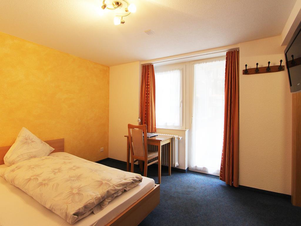Hotel Monte-Moro Saas-Almagell Værelse billede
